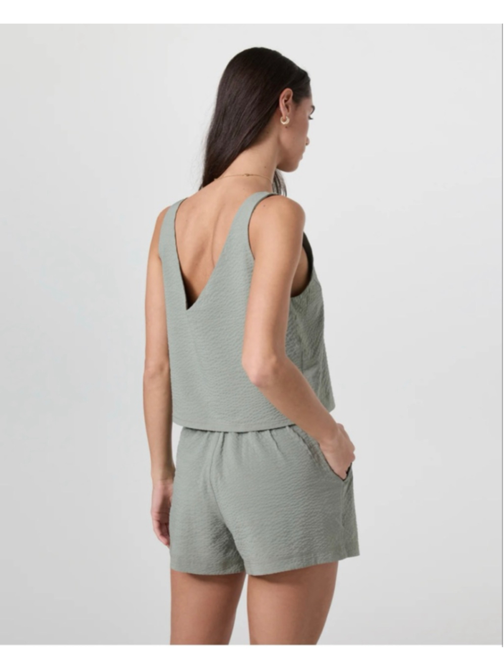 Women's Vuori Villa Textured Crop Tank M and Matching Shorts L Laurel Green - Picture 3 of 13